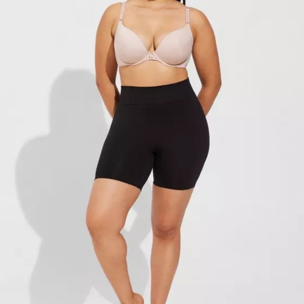 🆕️👗4X BLACK SEAMLESS HIGH RISE  NO RUB SHORT PANTY👗